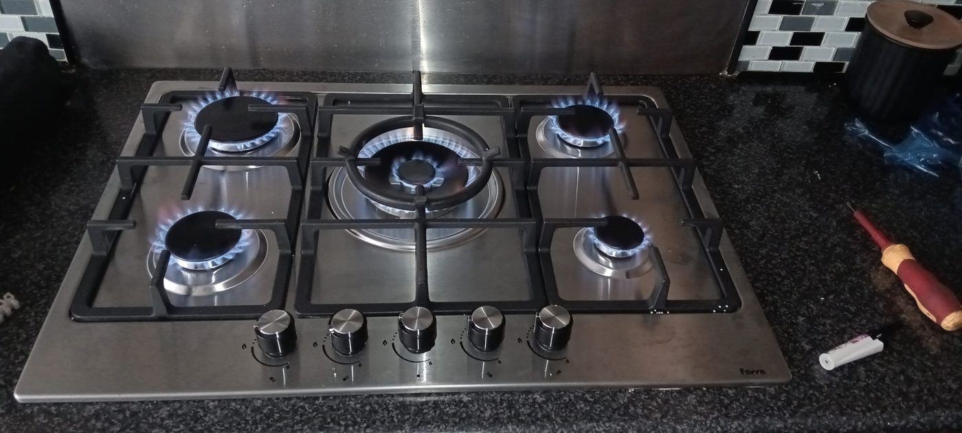 New Ferre 5-burner gas hob installed and tested in a kitchen in Barking, East London